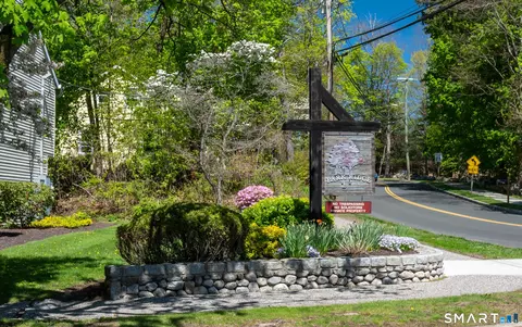 8 Rose Ln #22-9, Danbury, CT 06811