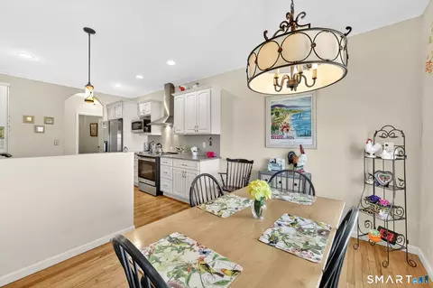 Dining - 5 Beaudry Ln, Bloomfield, CT 06002 photo 2 of 7