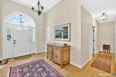 Entry Way - 5 Beaudry Ln, Bloomfield, CT 06002 photo 1 of 1