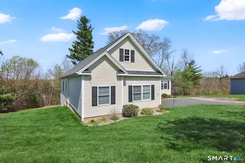 Exterior - 5 Beaudry Ln, Bloomfield, CT 06002 photo 3 of 4