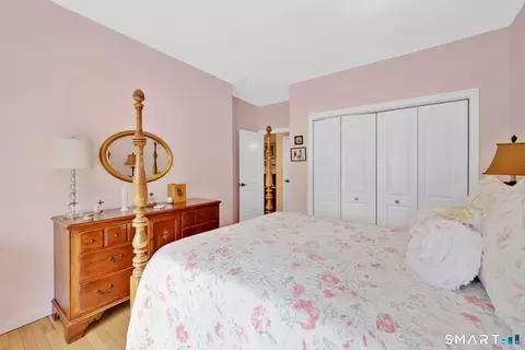 Bedroom - 5 Beaudry Ln, Bloomfield, CT 06002 photo 5 of 5