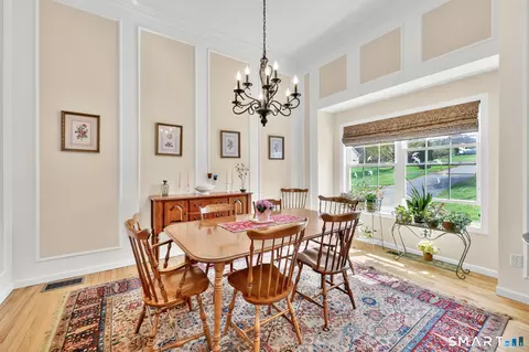 Dining - 5 Beaudry Ln, Bloomfield, CT 06002 photo 6 of 7