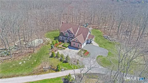 212 Flanders Rd, Stonington, CT 06378