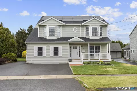 295 York St, Stratford, CT 06615