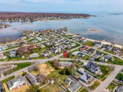 282 Millstone Rd, Waterford, CT 06385