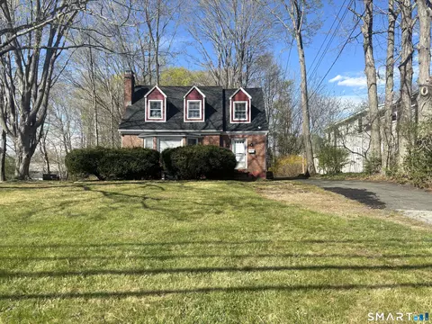 136 Broadway St, Colchester, CT 06415