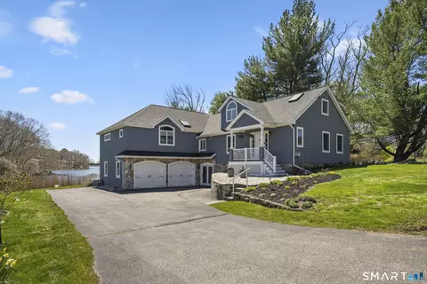 122 Niles Hill Rd, Waterford, CT 06385