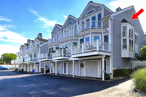 229 Front St #1, New Haven, CT 06513