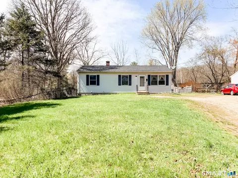 21 Potvin Ave, Moosup, CT 06354