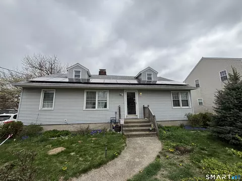 48 Opal St, Milford, CT 06460