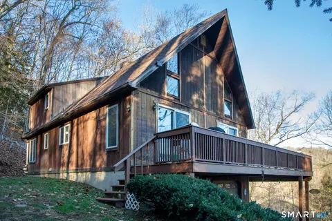 15 Hilldale Dr, Southbury, CT 06488