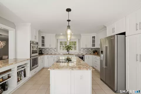 Kitchen - 40 Deer Hill Rd, Redding, CT 06896 photo 1 of 3