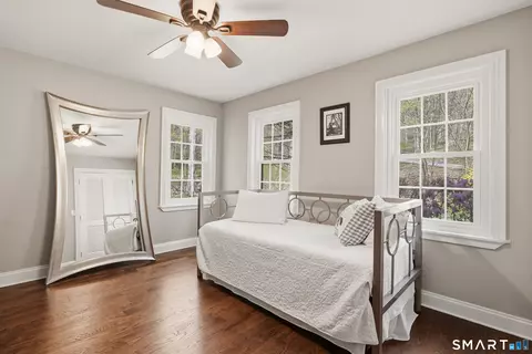 Bedroom - 40 Deer Hill Rd, Redding, CT 06896 photo 3 of 6