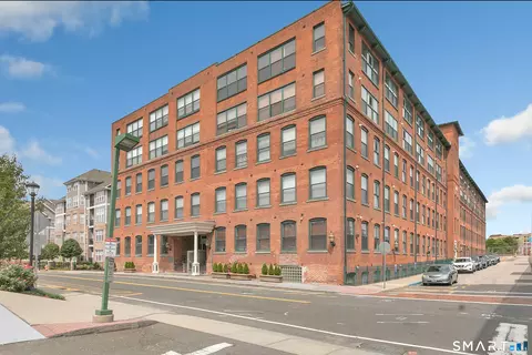 145 Canal St #117, Shelton, CT 06484