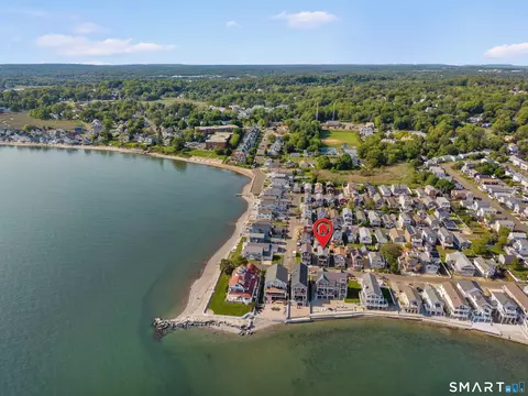 10 Point Beach Dr, Milford, CT 06460