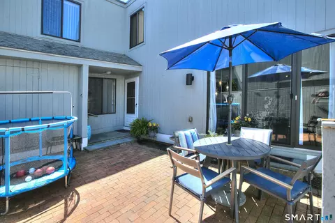6 Sugar Maple Ln #6, Ridgefield, CT 06877