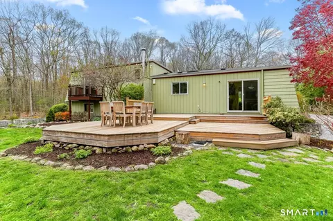 Exterior - 86 Seventy Acre Rd, Redding, CT 06896 photo 7 of 11
