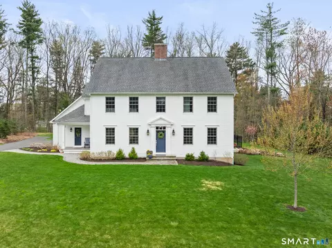 2 Murphys Turn Turn, Simsbury, CT 06070