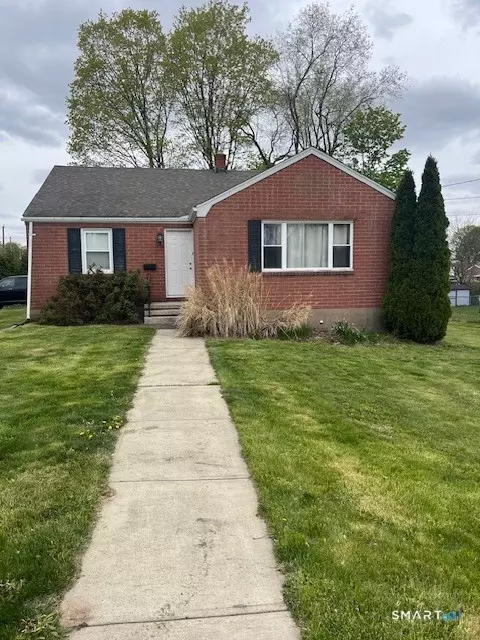 6 Cricket Dr, Meriden, CT 06450