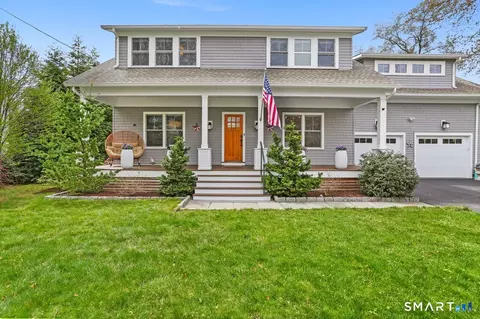 211 Lloyd Dr, Fairfield, CT 06825