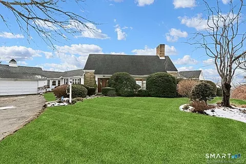 176 Westridge Dr, Waterbury, CT 06708