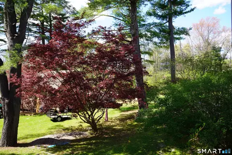 Exterior - 437 Providence Tpke, Hampton, CT 06247 photo 8 of 10