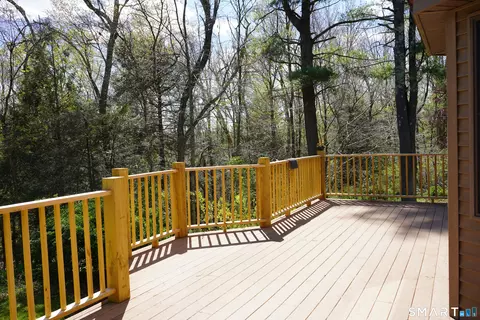 Exterior - 437 Providence Tpke, Hampton, CT 06247 photo 7 of 10