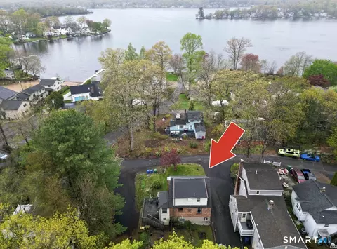 3 Brook Trl, East Hampton, CT 06424