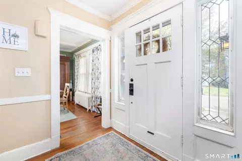 Entry Way - 75 Harmon St, Hamden, CT 06517 photo 2 of 4