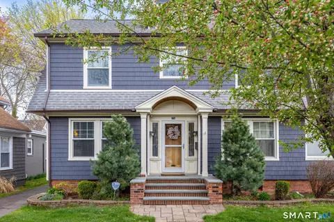 75 Harmon St, Hamden, CT 06517