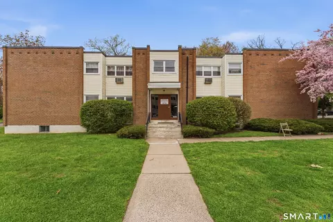 27 Thompson Rd #F, Manchester, CT 06040