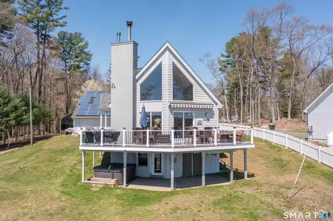 9 Becola Rd, Thompson, CT 06277