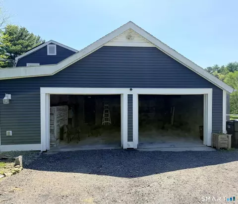 Exterior - 177 Slater Hill Rd, Killingly, CT 06241 photo 5 of 13