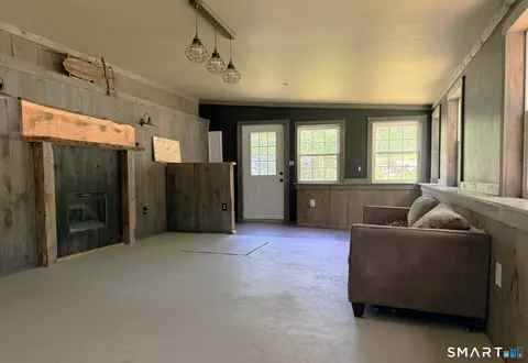 Living - 177 Slater Hill Rd, Killingly, CT 06241 photo 1 of 4
