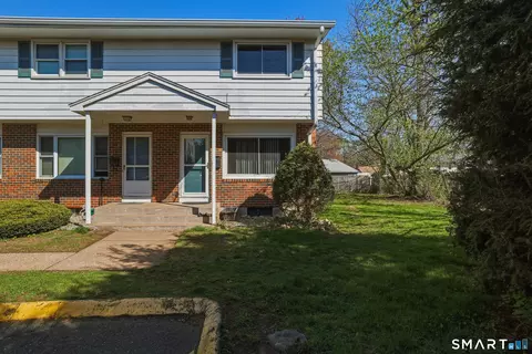 14 Lawton Rd #17, Manchester, CT 06040