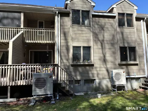 3 Westside Dr #17, North Grosvenor Dale, CT 06255 photo 4