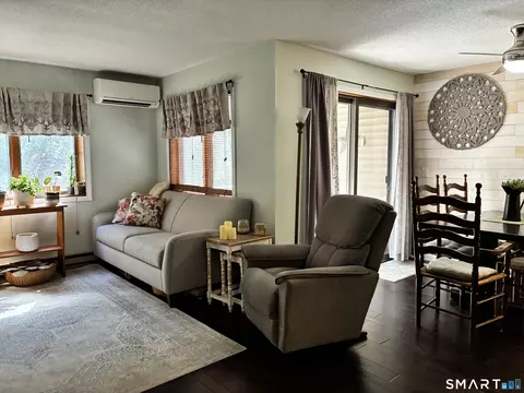 3 Westside Dr #17, North Grosvenor Dale, CT 06255 photo 10