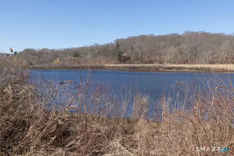 135 Middlesex Ave, Chester, CT 06412