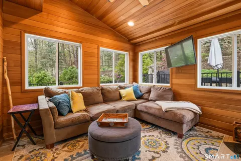Living - 239 Wright Rd, Canton, CT 06019 photo 2 of 2