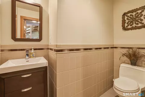 Bath - 239 Wright Rd, Canton, CT 06019 photo 1 of 5