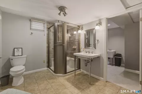 Bath - 239 Wright Rd, Canton, CT 06019 photo 5 of 5