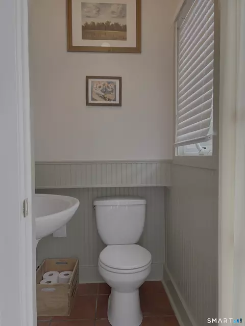 Bath - 130 Ramapoo Rd, Ridgefield, CT 06877 photo 1 of 3