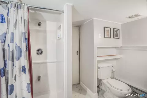 Bath - 130 Ramapoo Rd, Ridgefield, CT 06877 photo 3 of 3