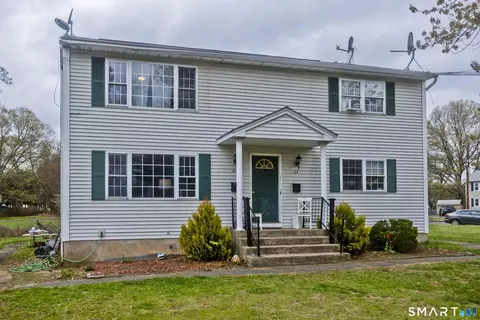 21 Lownds Dr, Windsor Locks, CT 06096