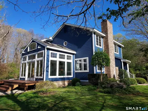 16 Burrows Hill Rd, Amston, CT 06231