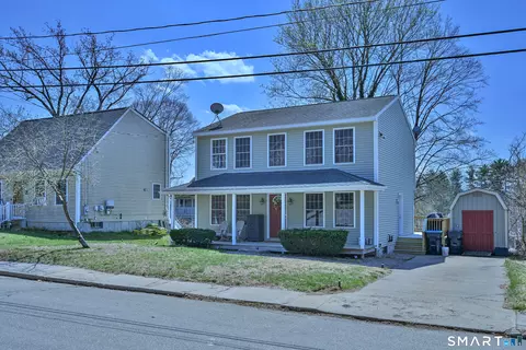 49 Fremont St, Putnam, CT 06260