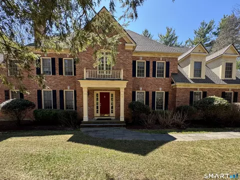 16 Brownstone Turn Turn, Simsbury, CT 06070