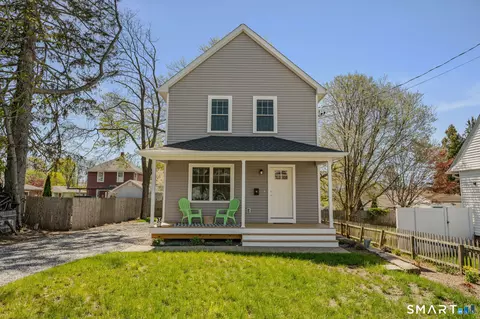 12 Sander St, New London, CT 06320