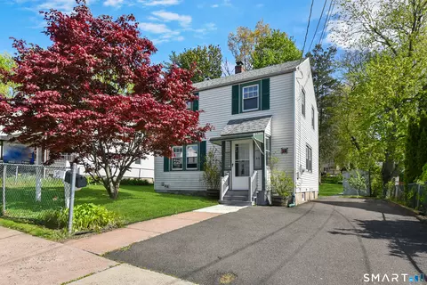 35 Sequin St, Hartford, CT 06106