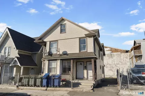 202-204 James St, Bridgeport, CT 06604